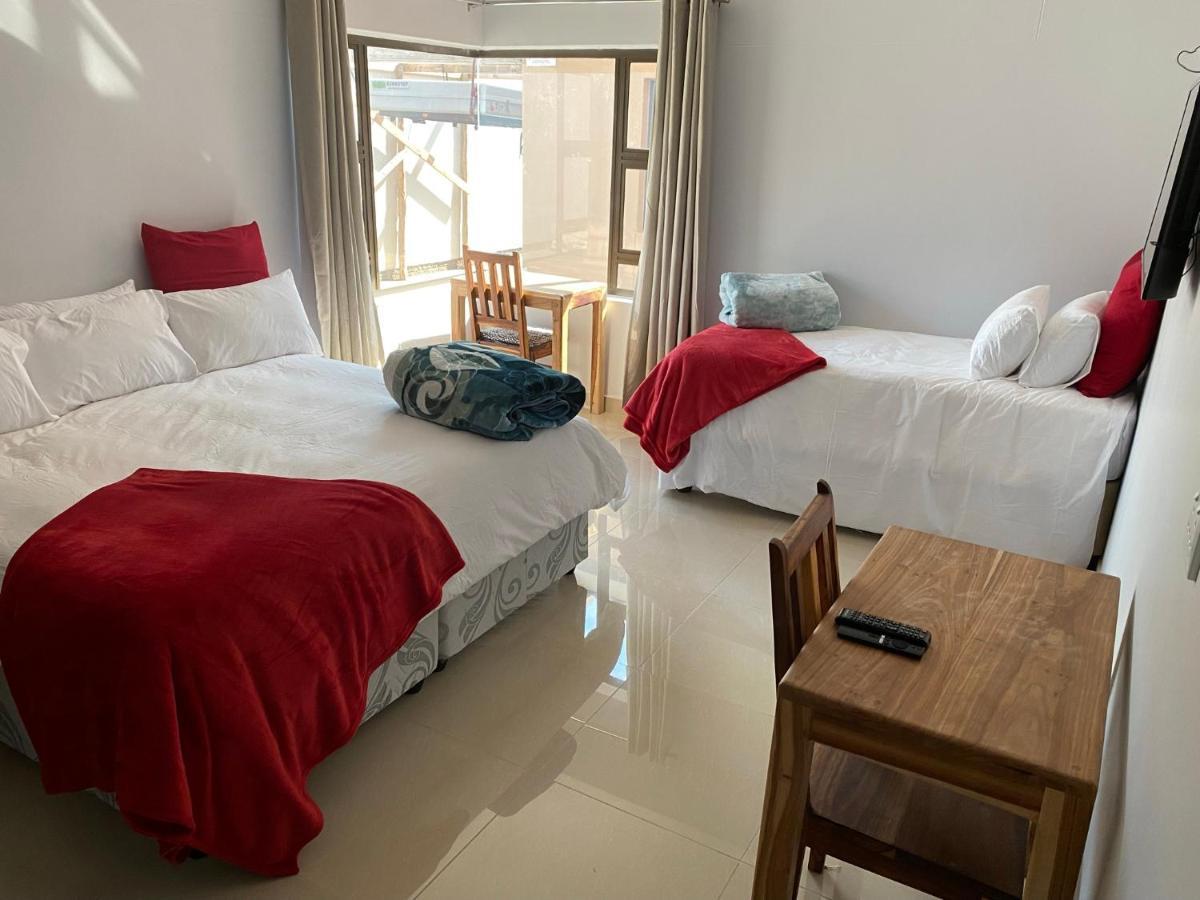 Bed and Breakfast Mukulela à Walvis Bay Extérieur photo